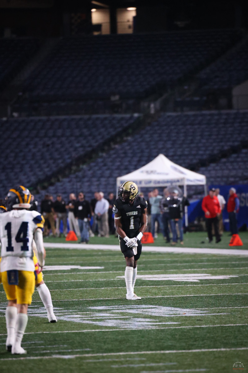ATH, Demello Jones